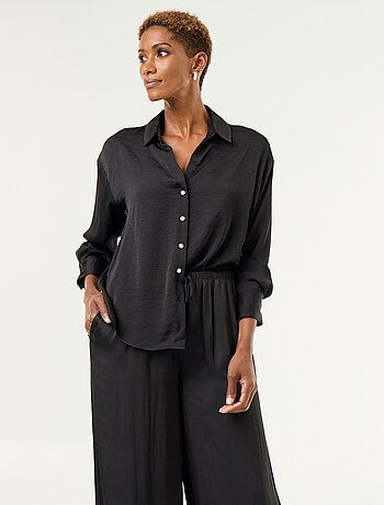 Blusa lisa satinada