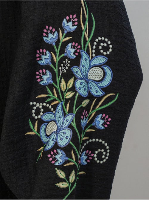 Blusa oversize de crepé bordado bdart - Kiabi Blusa oversize de crepé bordado bdart - Kiabi
