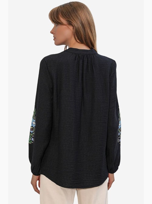 Blusa oversize de crepé bordado bdart - Kiabi Blusa oversize de crepé bordado bdart - Kiabi