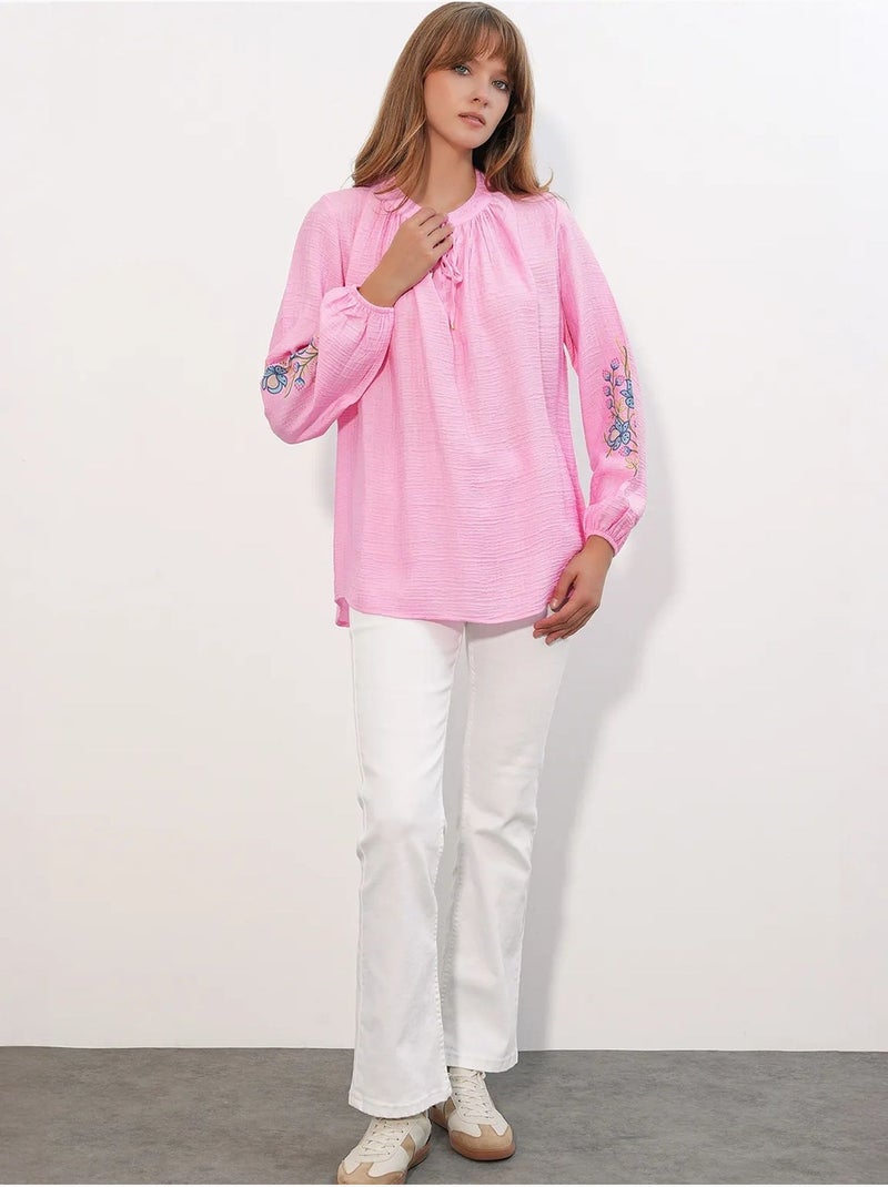 Blusa oversize de crepé bordado bdart Rosa fluo/Solinotes - Kiabi