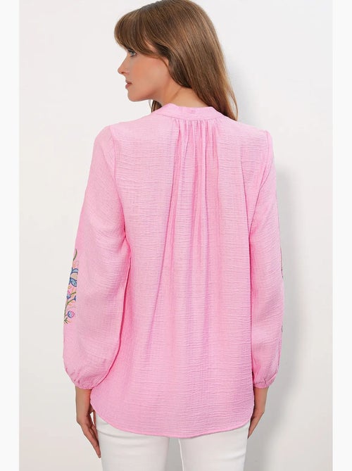 Blusa oversize de crepé bordado bdart - Kiabi Blusa oversize de crepé bordado bdart - Kiabi
