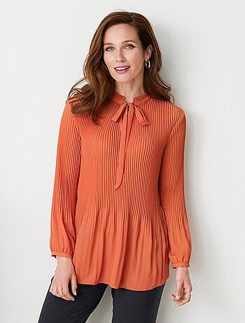 Blusa plisada con cuello con volantes - AFIBEL