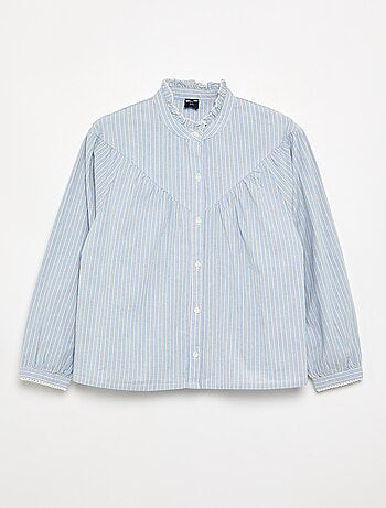 Blusa rayada con cuello fantasía