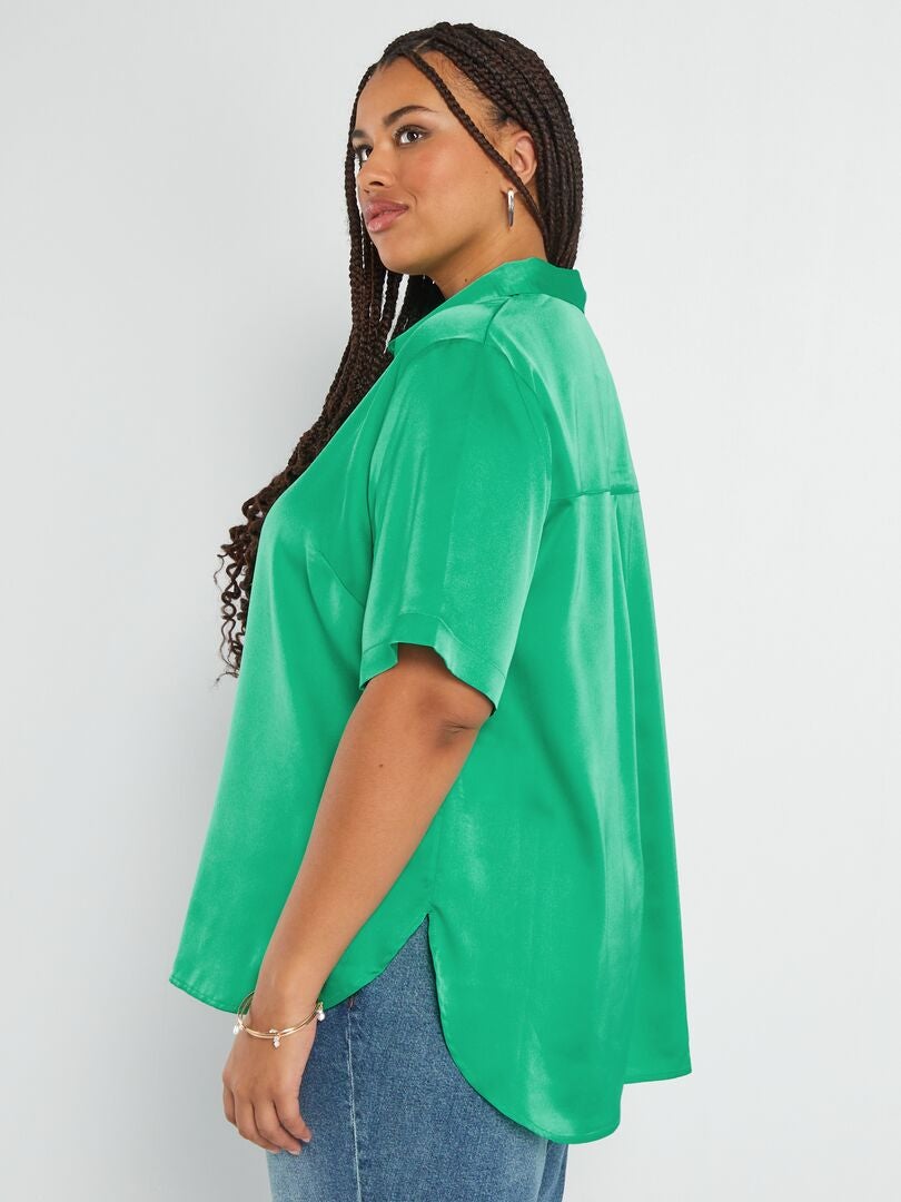 Blusa satinada con cuello italiano Verde - Kiabi