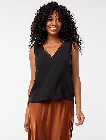 Blusa sin mangas con cuello de encaje