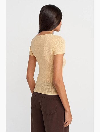 Blusa slim fit de canalé texturizado dilvin