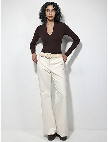Blusa slim fit de manga larga con cuello en v busem