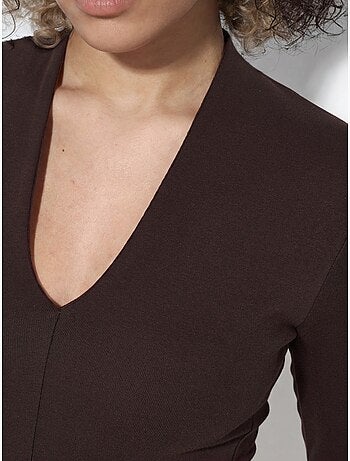 Blusa slim fit de manga larga con cuello en v busem
