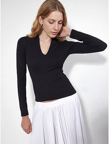Blusa slim fit de manga larga con cuello en v busem