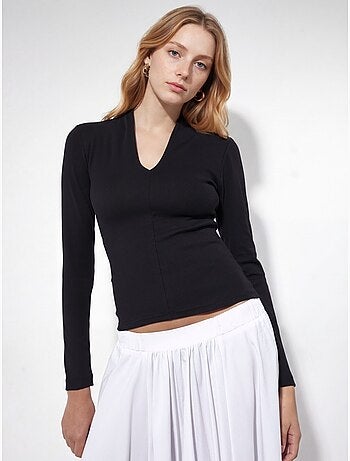 Blusa slim fit de manga larga con cuello en v busem