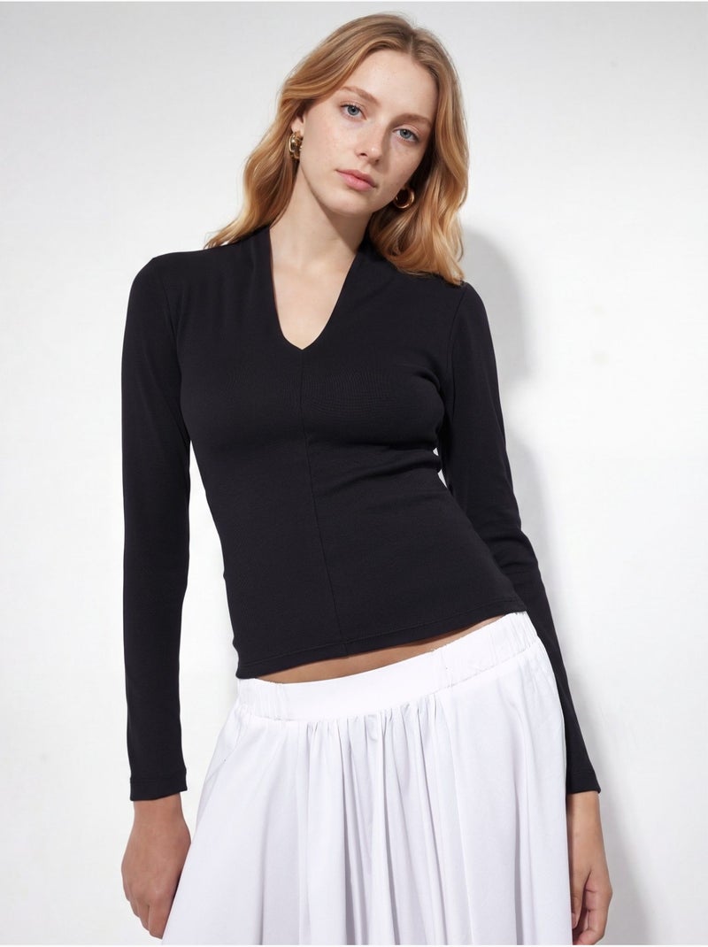 Blusa slim fit de manga larga con cuello en v busem Negro - Kiabi