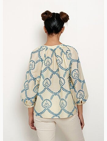 Blusa suelta con bordado calado y mangas 3/4 - AFIBEL