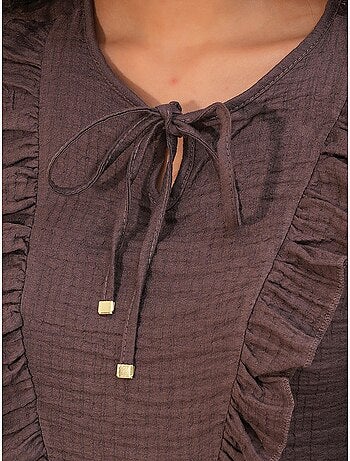 Blusa tejida con volantes y cierre de lazada bdart