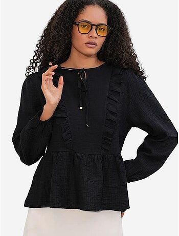 Blusa tejida con volantes y cierre de lazada bdart