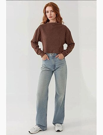 Blusa texturizada con cuello barco