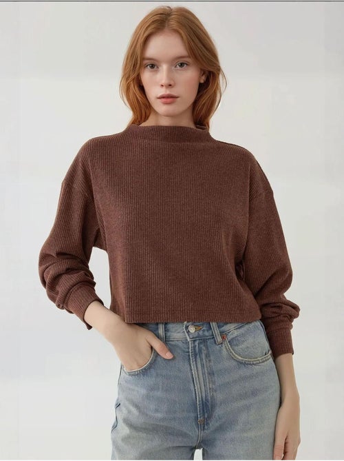Blusa texturizada con cuello barco - Kiabi