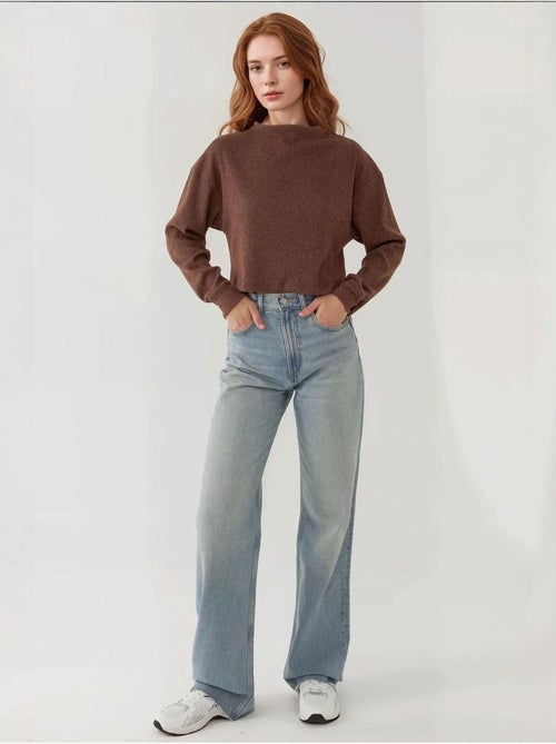 Blusa texturizada con cuello barco - Kiabi