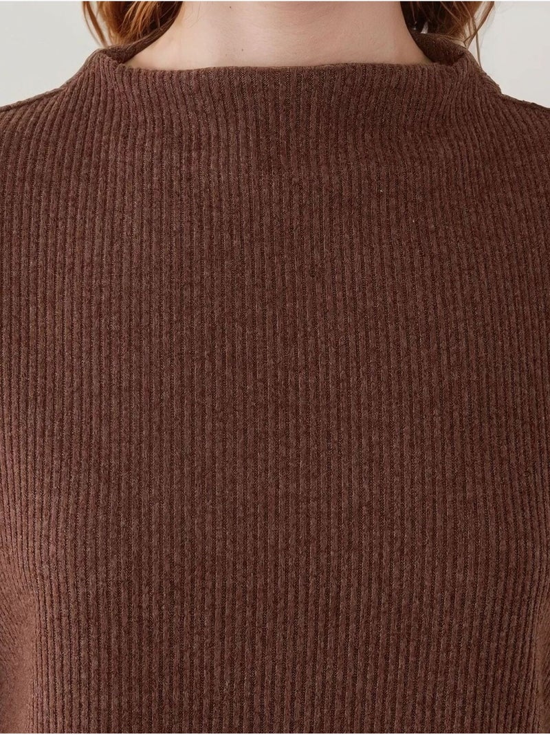 Blusa texturizada con cuello barco Marrón claro - Kiabi