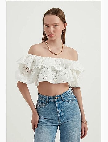 Blusa texturizada con hombros descubiertos, volantes y mangas globo hiccup