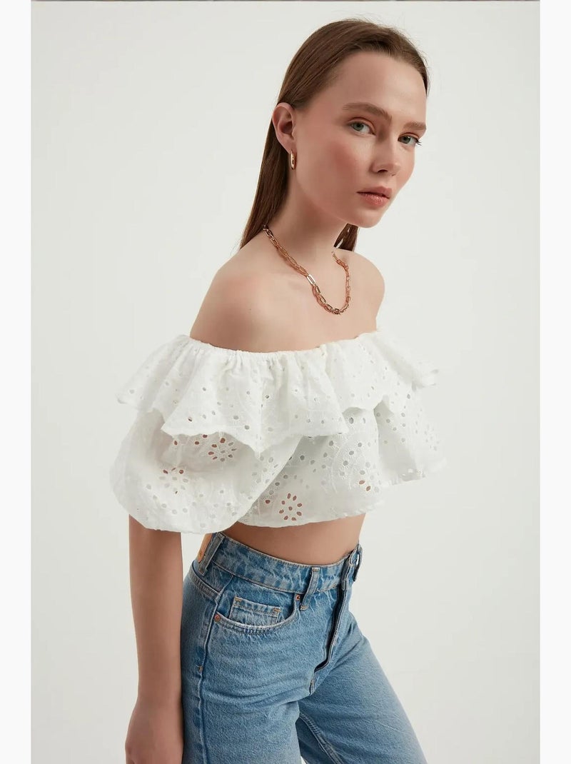 Blusa texturizada con hombros descubiertos, volantes y mangas globo hiccup Blanco - Kiabi