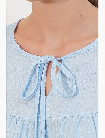 Blusa texturizada con nudo delantero bdart