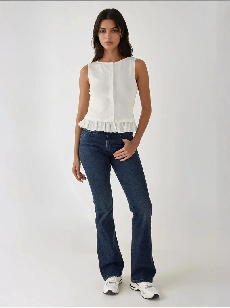 Blusa texturizada de cuello redondo con detalle de volante Blanco - Kiabi