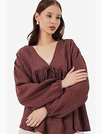 Blusa texturizada seersucker escote en v con lazo bdart