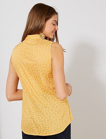 Blusa vaporosa con cuello claudine - Kiabi