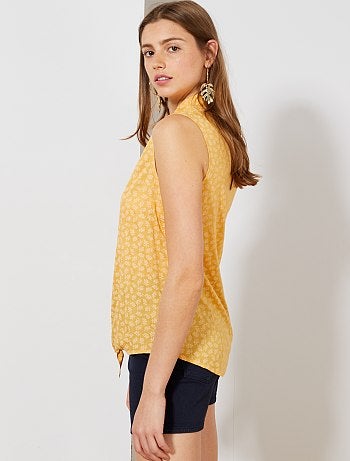 Blusa vaporosa con cuello claudine - Kiabi
