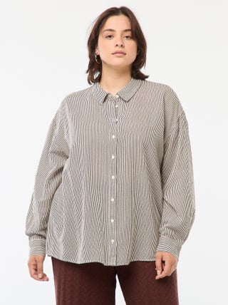 Blusa vaporosa de mezcla de lino