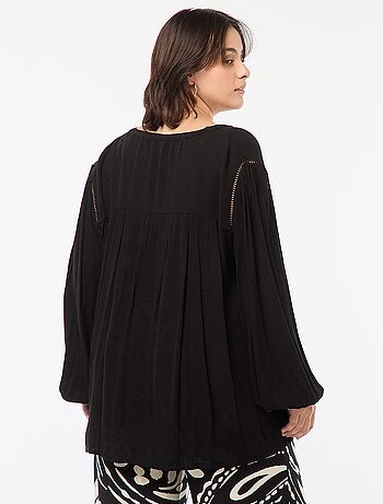 Blusa vaporosa estampada de punto de crepé