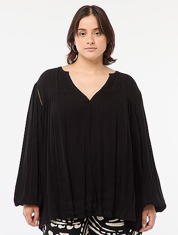 Blusa vaporosa estampada de punto de crepé