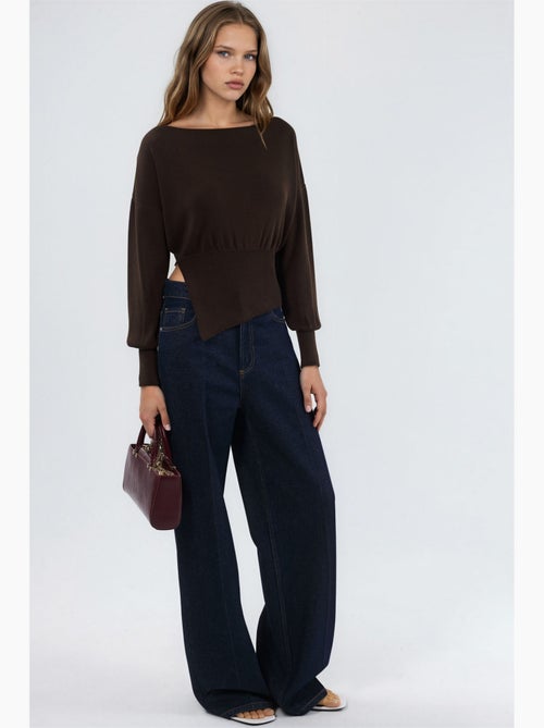 Boat neck medium thickness knit sweater hiccup - Kiabi Boat neck medium thickness knit sweater hiccup - Kiabi