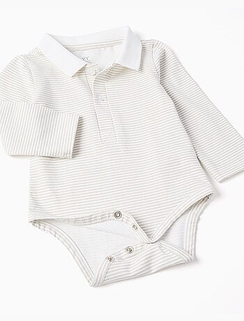 Body a rayas + pantalón corto de sarga