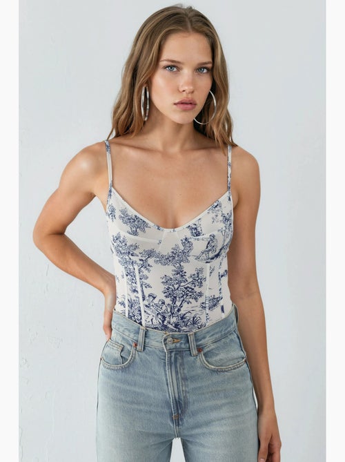 Body ajustado con estampado y cuello en v hiccup - Kiabi Body ajustado con estampado y cuello en v hiccup - Kiabi