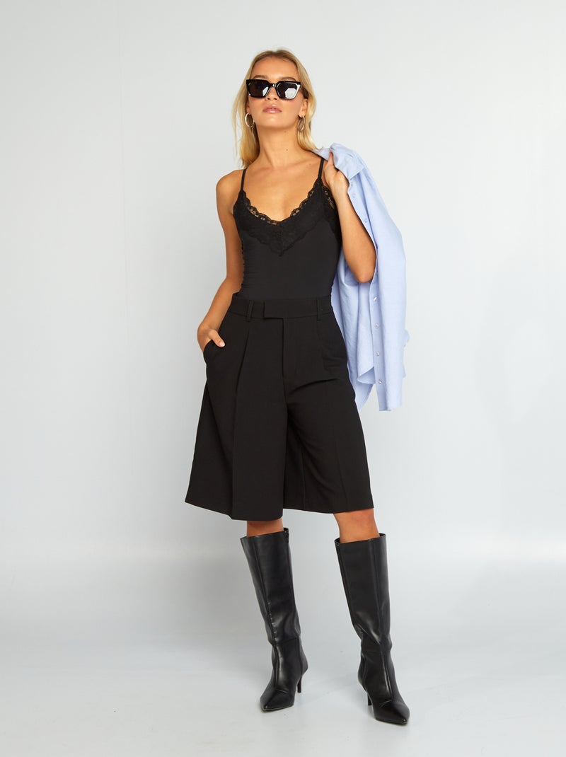 Body con cuello de encaje negro - Kiabi