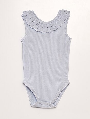 Body de canalé con cuello bordado