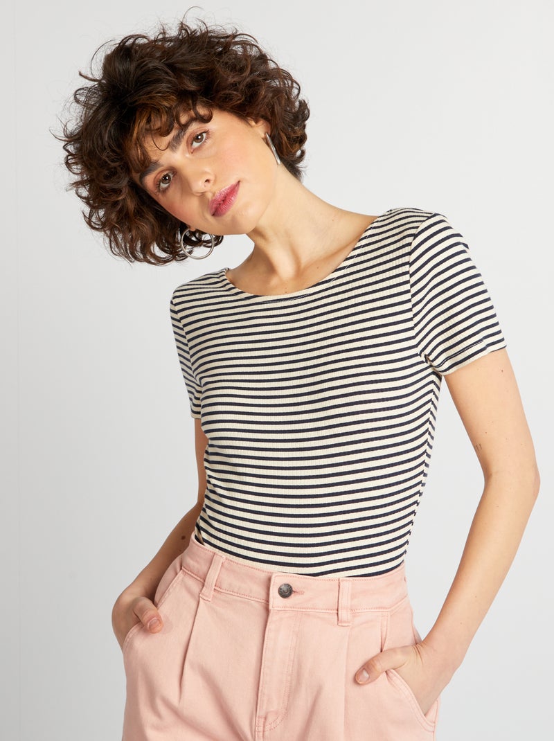 Body de canalé de manga corta con cuello redondo - BEIGE - Kiabi - 12.00€