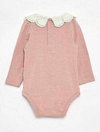 Body de manga larga con cuello de macramé