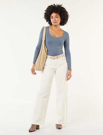 Body de manga larga y cuello redondo