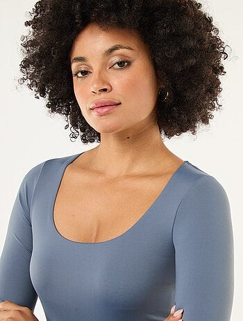 Body de manga larga y cuello redondo