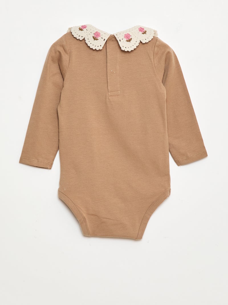 Body de punto jersey con cuello Claudine bordado Beige - Kiabi