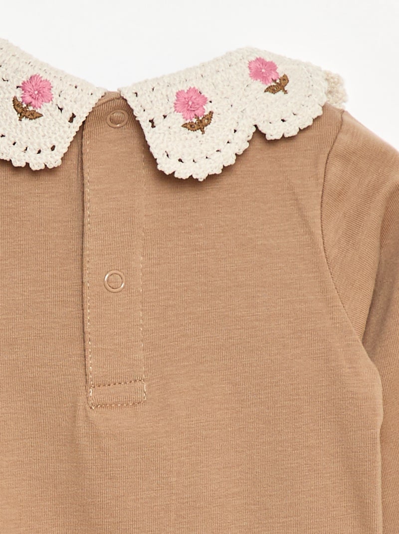 Body de punto jersey con cuello Claudine bordado Beige - Kiabi