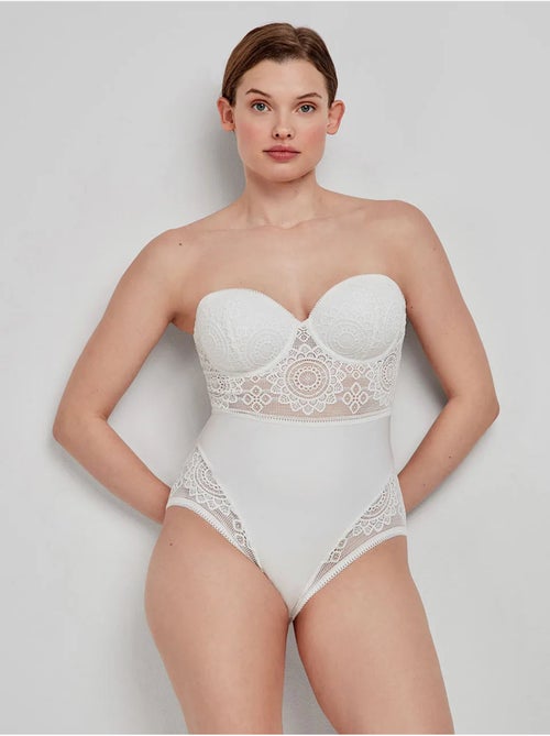 Body desmontable in and out, con aro y foam, de encaje - Kiabi Body desmontable in and out, con aro y foam, de encaje - Kiabi