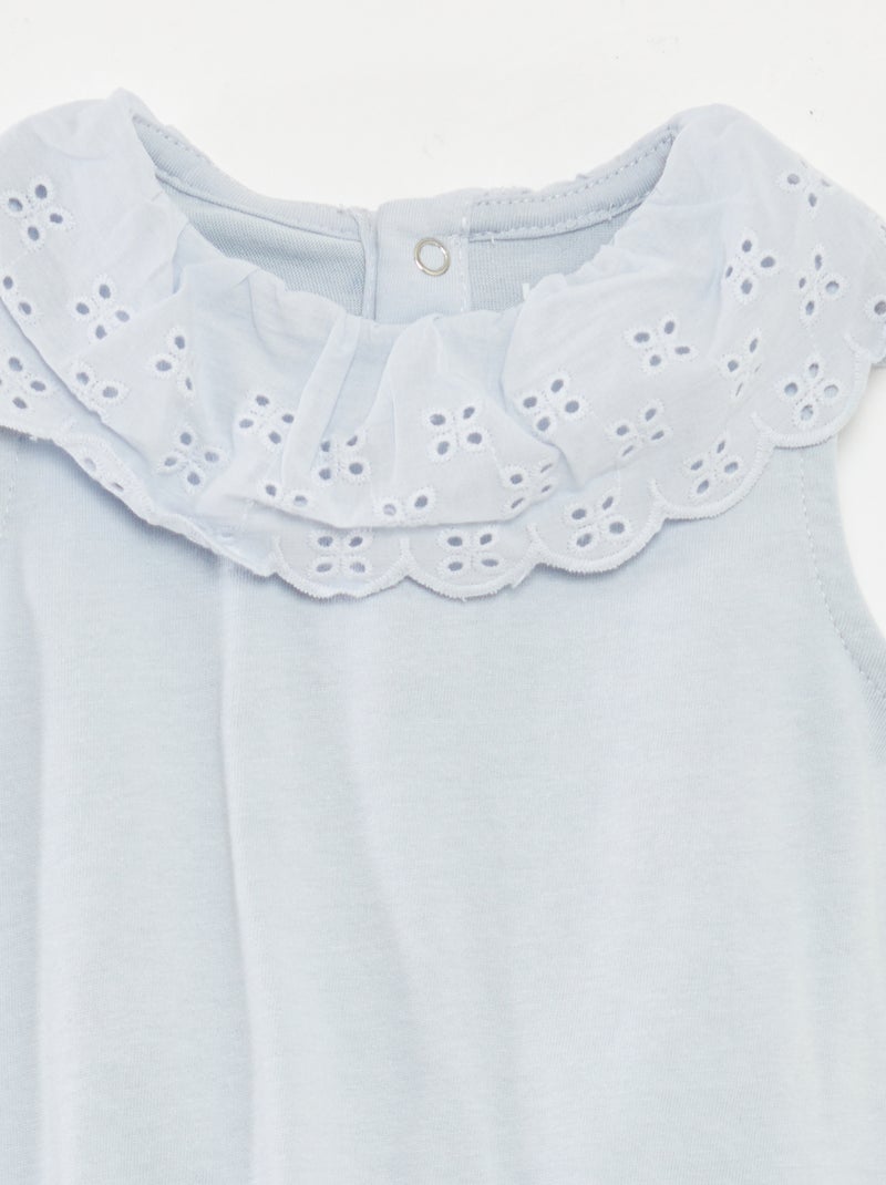Body sin mangas con cuello amplio de bordado inglés AZUL - Kiabi