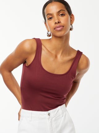 Body sin mangas con cuello cuadrado