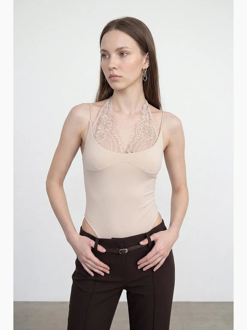 Body sin mangas con recortes bordados dilvin Beige arcilla - Kiabi