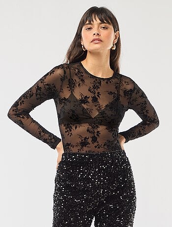 Body transparente con flores de terciopelo