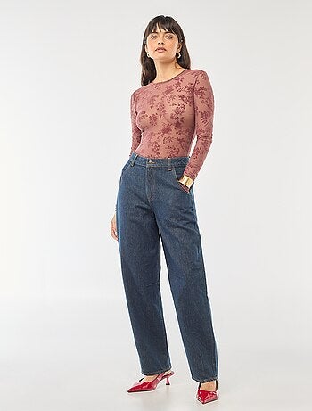 Body transparente con flores de terciopelo