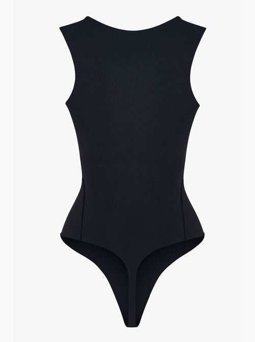 Bodysuit con cuello en u y textura suave penti - Kiabi Bodysuit con cuello en u y textura suave penti - Kiabi